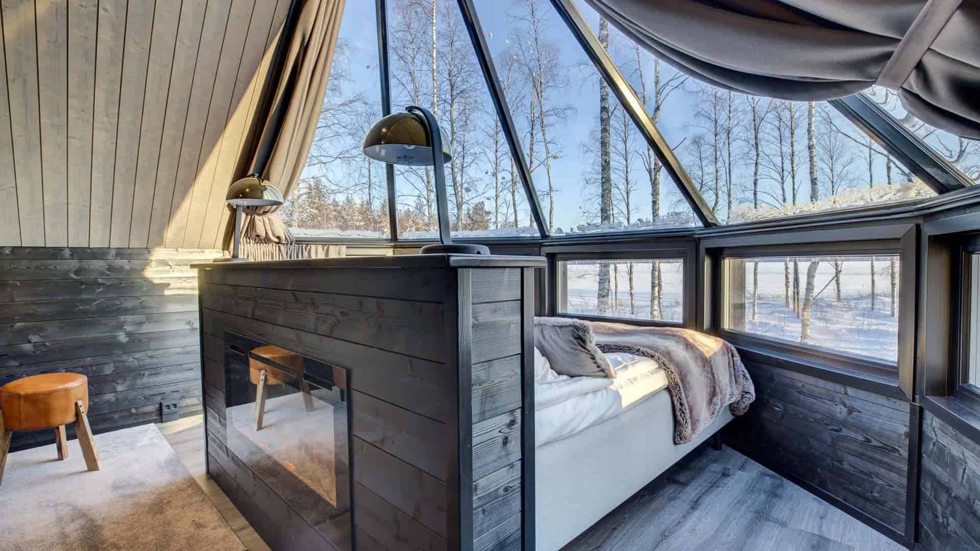 Aurora Cabin Family glass igloo apukka resort rovaniemi lapland finland-2