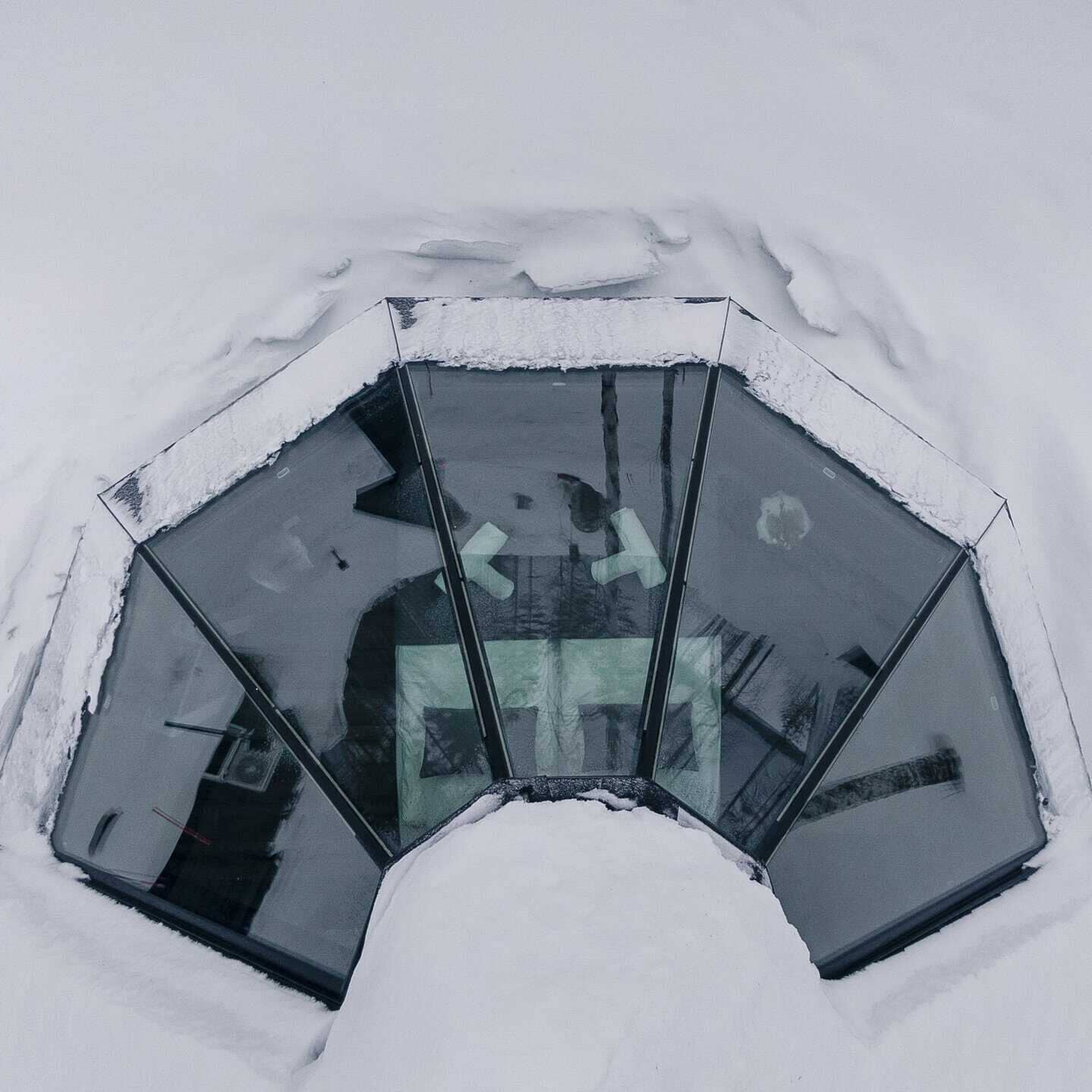 Aurora Cabin Queen Glass Igloo apukka resort rovaniemi lapland finland