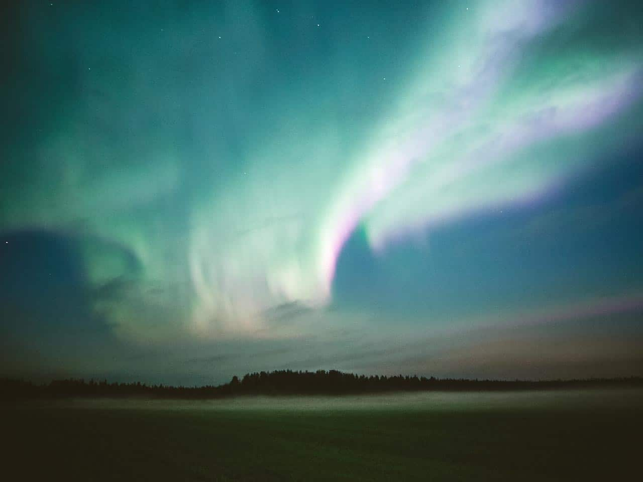 northern lights in autumn apukka resort rovaniemi lapland finland