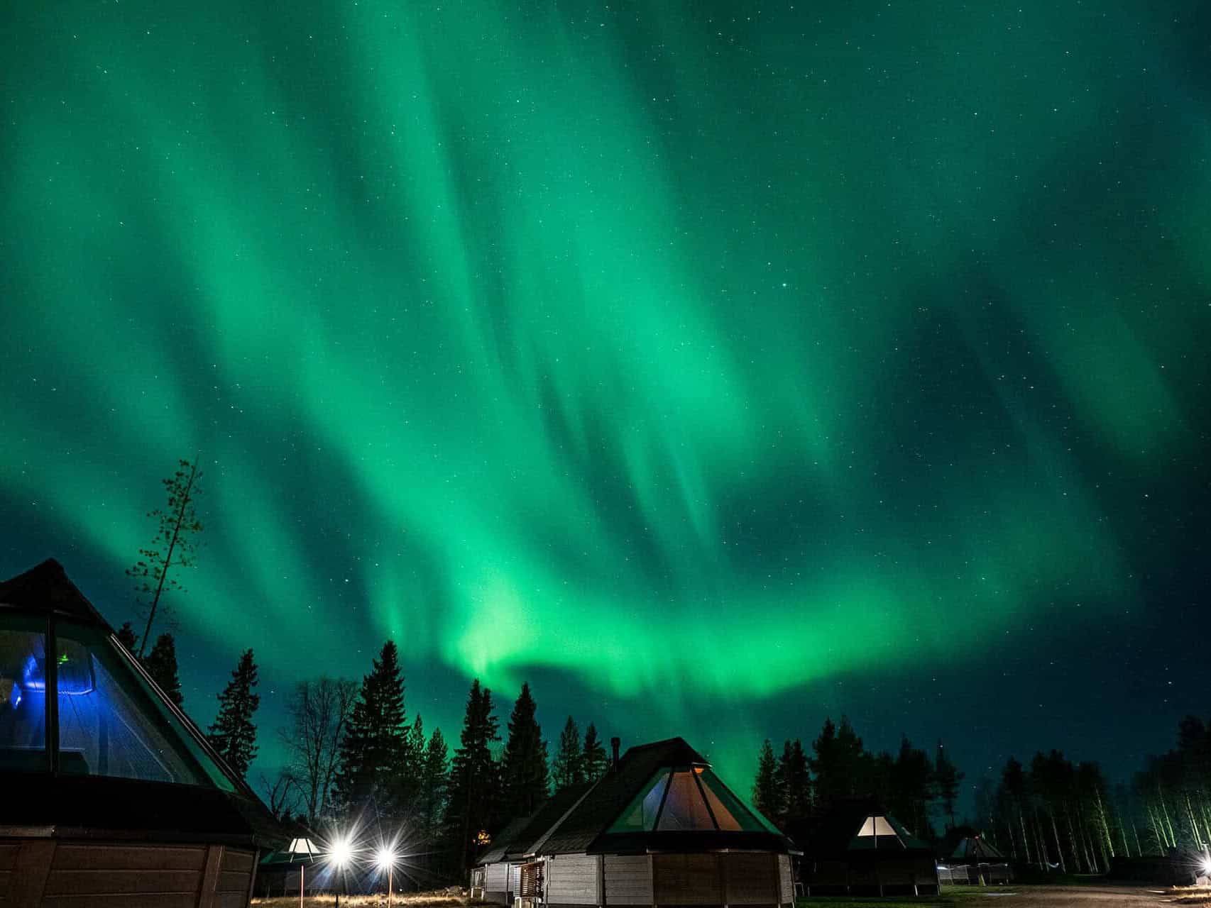 northern lights apukka resort rovaniemi lapland finland